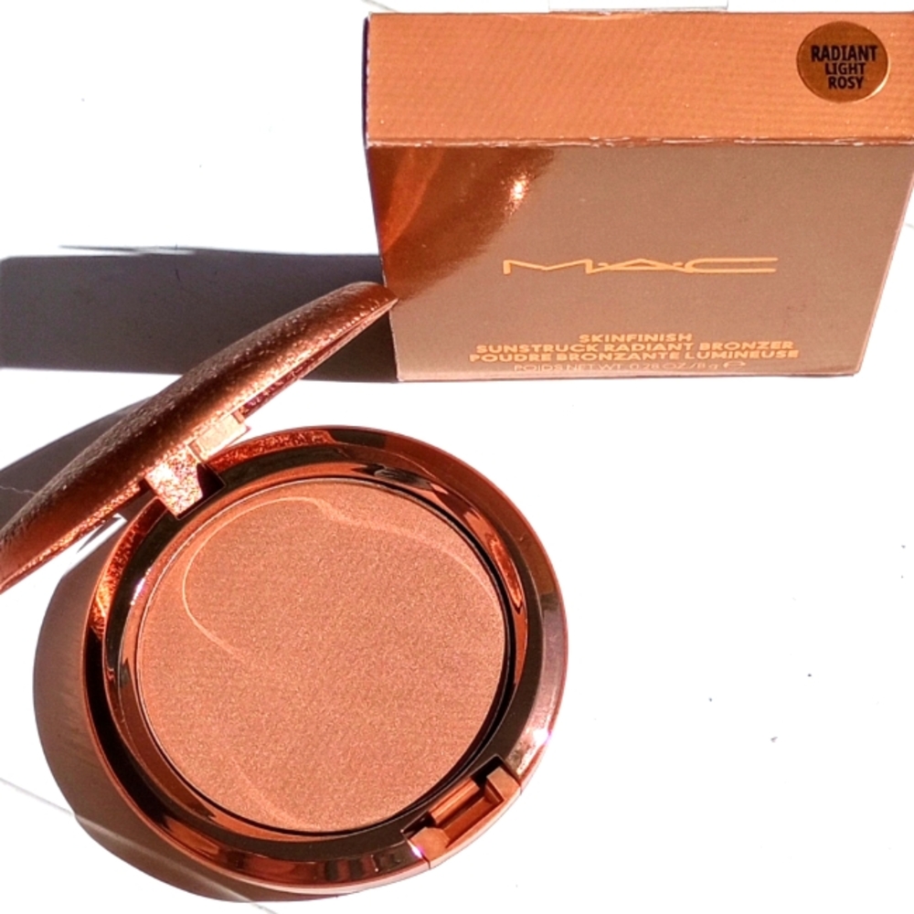 MAC BRONZING POWDER IN LIGHT ROSY NEW SUNSTRUCK RADIANT SKINFINISH SKIN FINISH